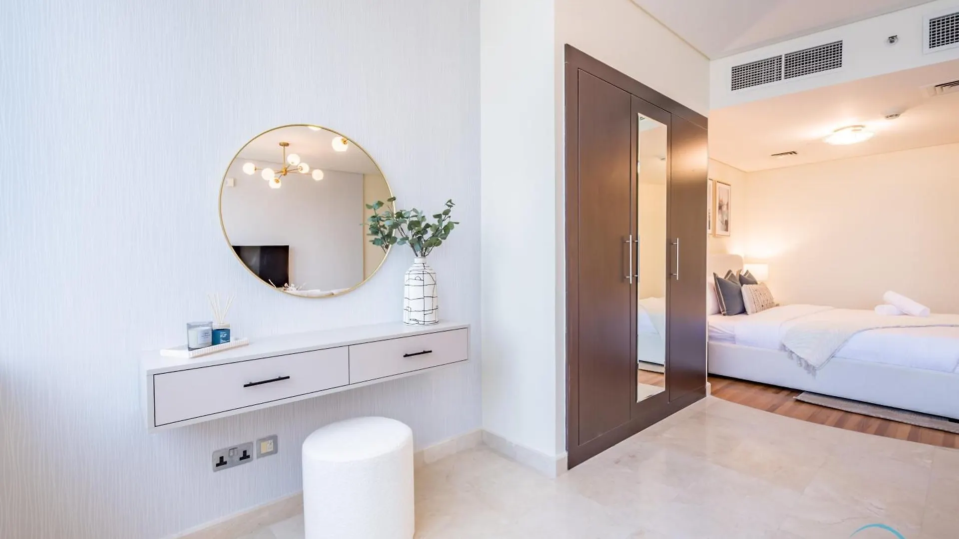 Stylish Studio At Sky Gardens, Difc By Deluxe Holiday Homes Dubai 0*,  United Arab Emirates